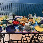 The Guardian Of Amalfi